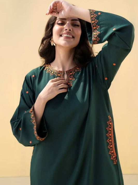 Green Pyara Jora Lawn Embroidered Stitched 2-Piece Suit-Green Aura