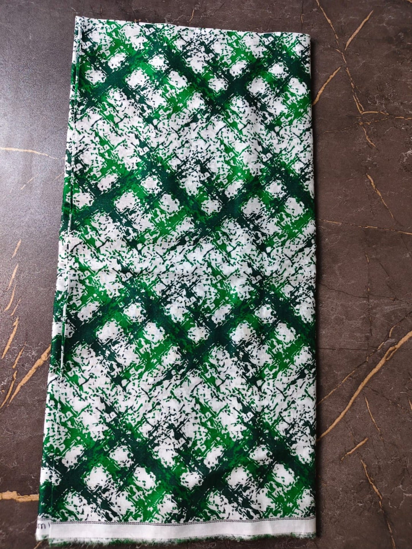 Bin Shaukat Lawn Printed Unstitched 2-Piece Suit