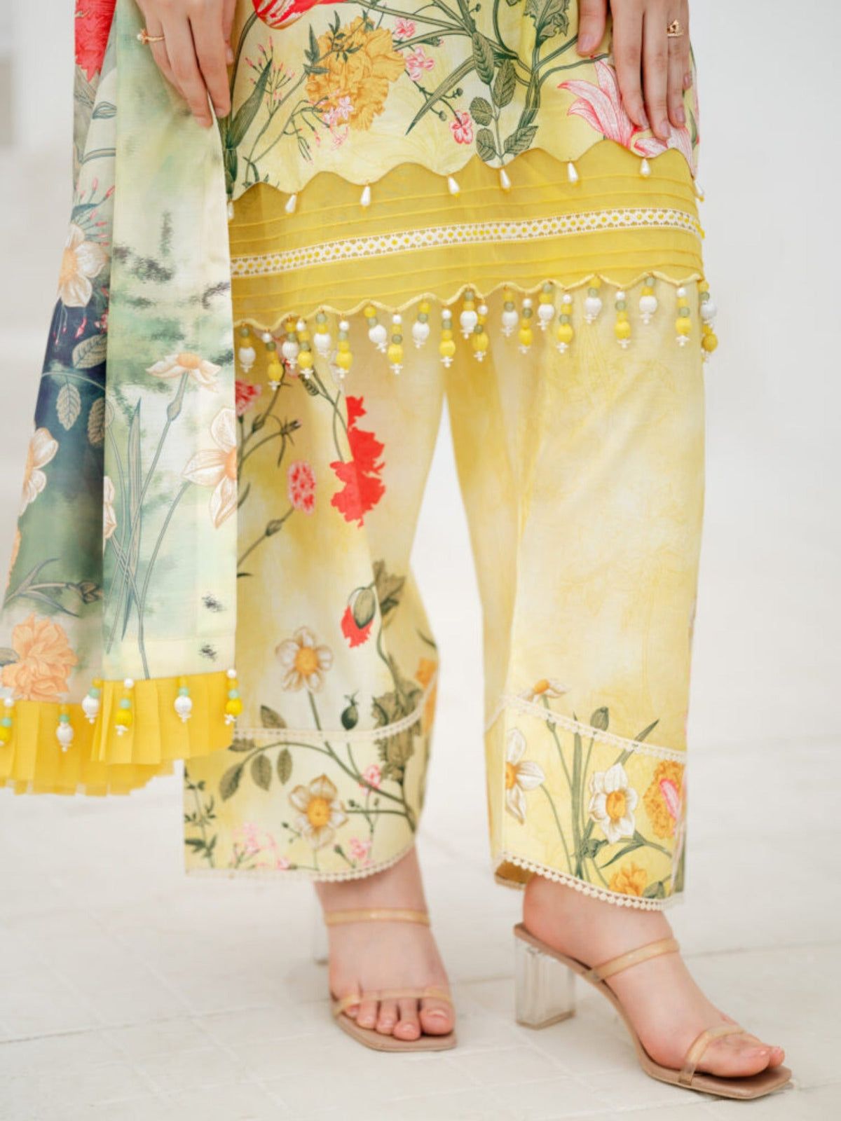 Lamorado Lawn Printed Unstitched 3-Piece Suit-SA26SP306