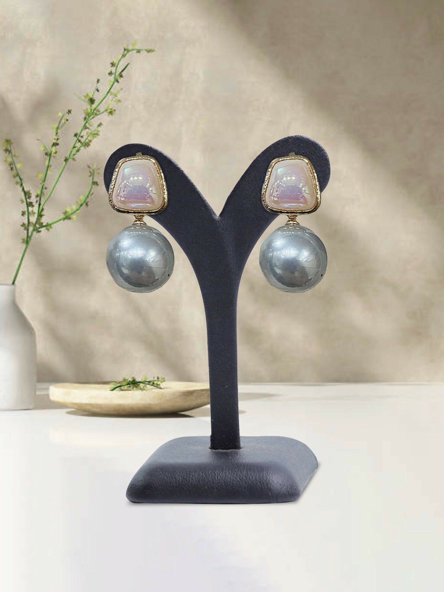 Glitter Jewellery pearl drop earrings with delicate design and lustrous finish.