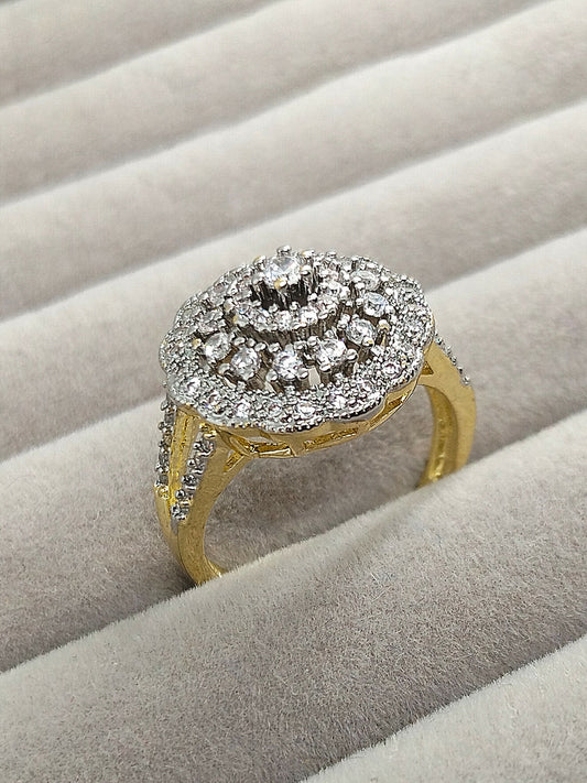 H&A Jewellery 18K gold polished cluster ring with raised center zircon and circular arrangement of small zircon diamonds, elegant gold ring for women