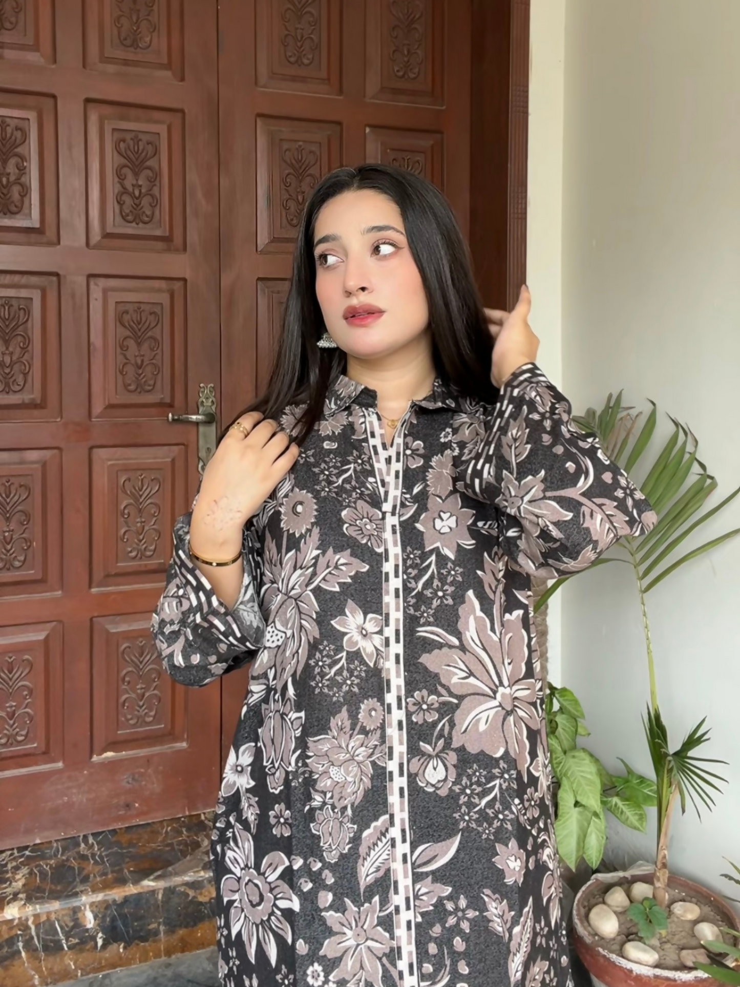 Bin Shaukat Khaddar Printed Stitched 2-Piece Suit