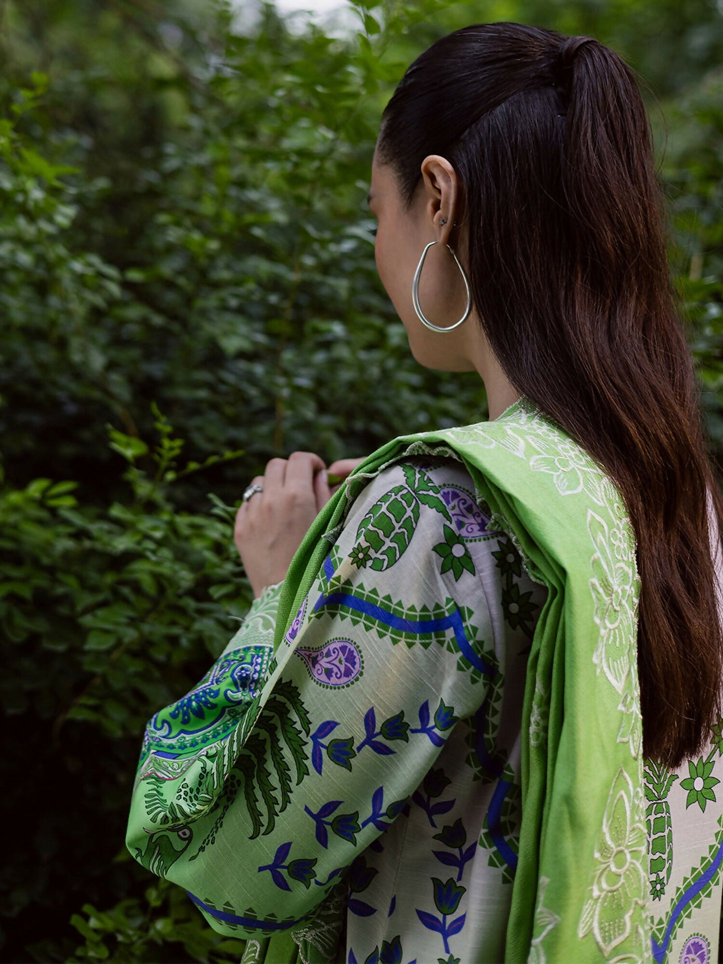 Mahnur Gardenia Khaddar Embroidered Unstitched 3-Piece Suit-GR-07