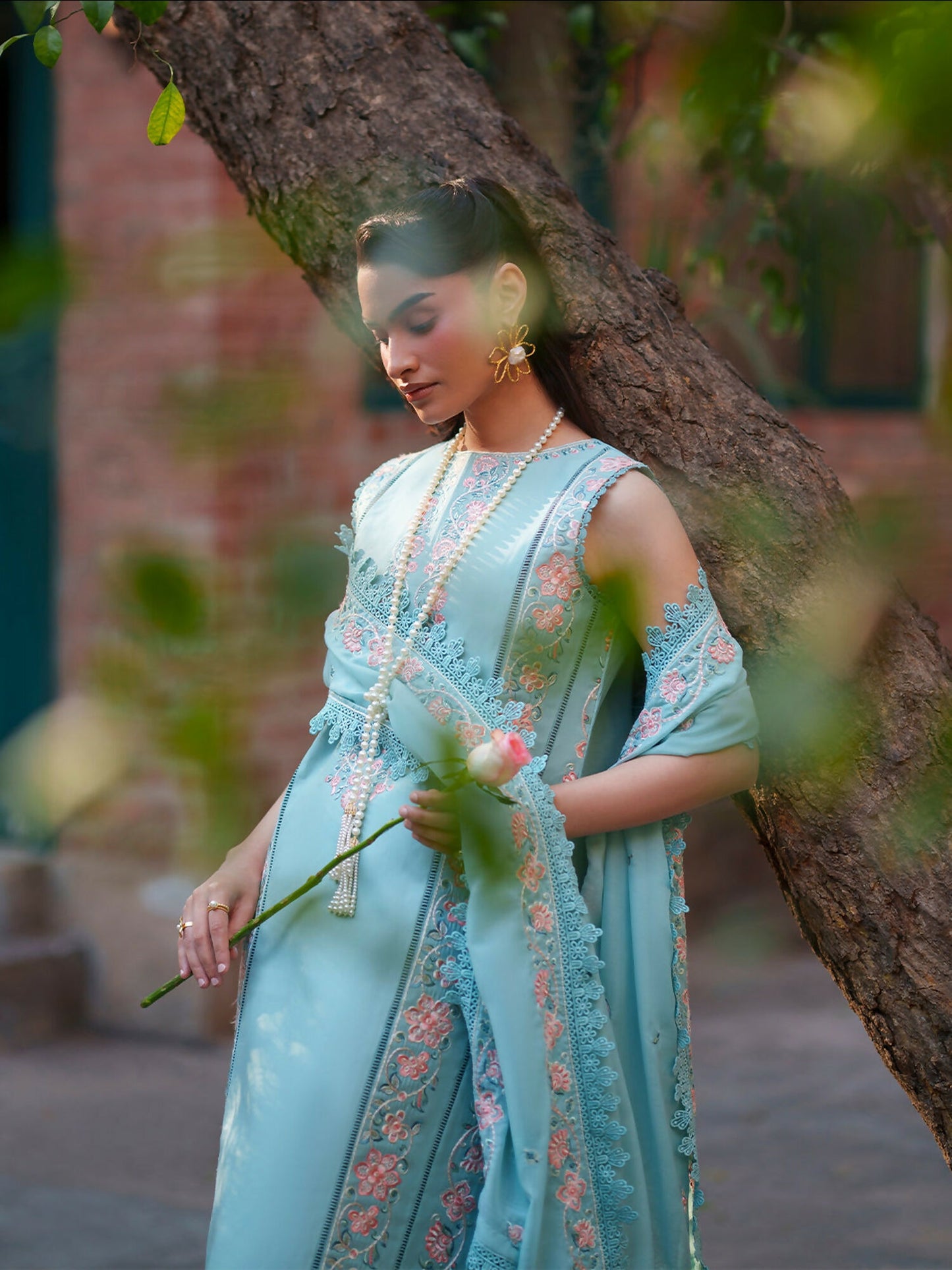 Mahnur Fiona Lawn'26 Embroidered Unstitched 3-Piece Suit-F-12