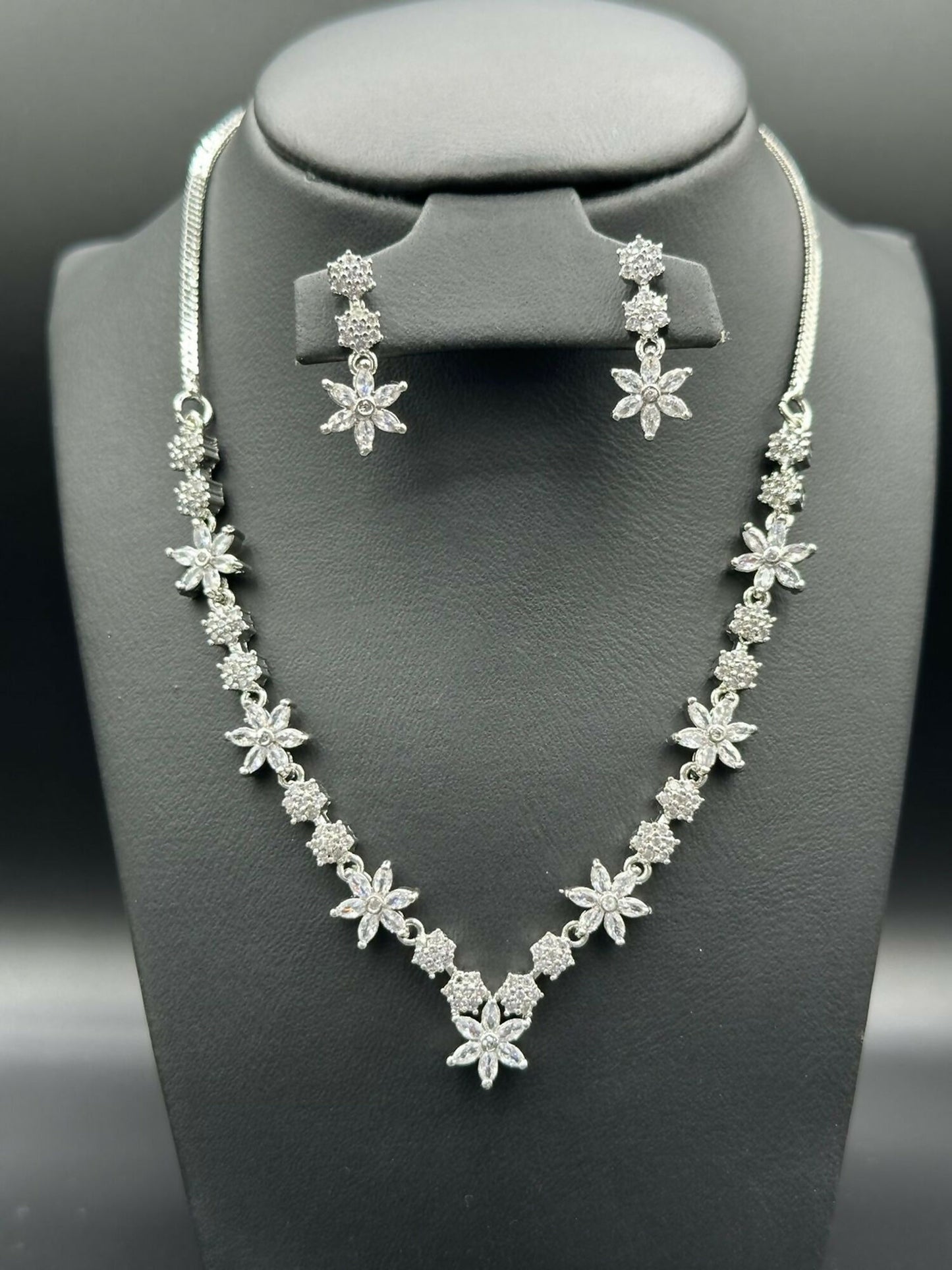 H&A Jewellery One Carat Silver Rhodium Plated Jewellery Set