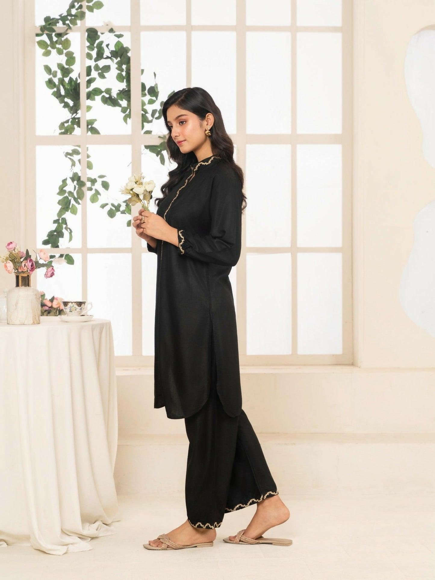 Stylish Collection Aaraish Linen Embroidered Co-Ord Set-Black Ringles