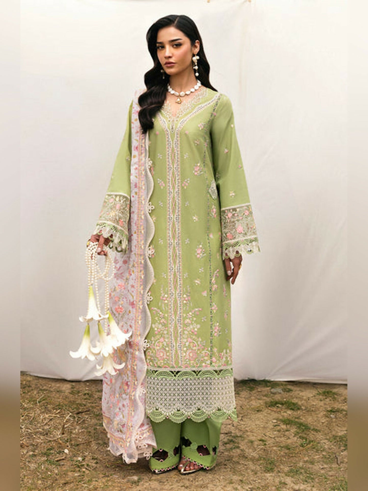 Qalamkar Qlinekari Lawn Embroidered Unstitched 3-Piece Suit-DC-01 Lovisa