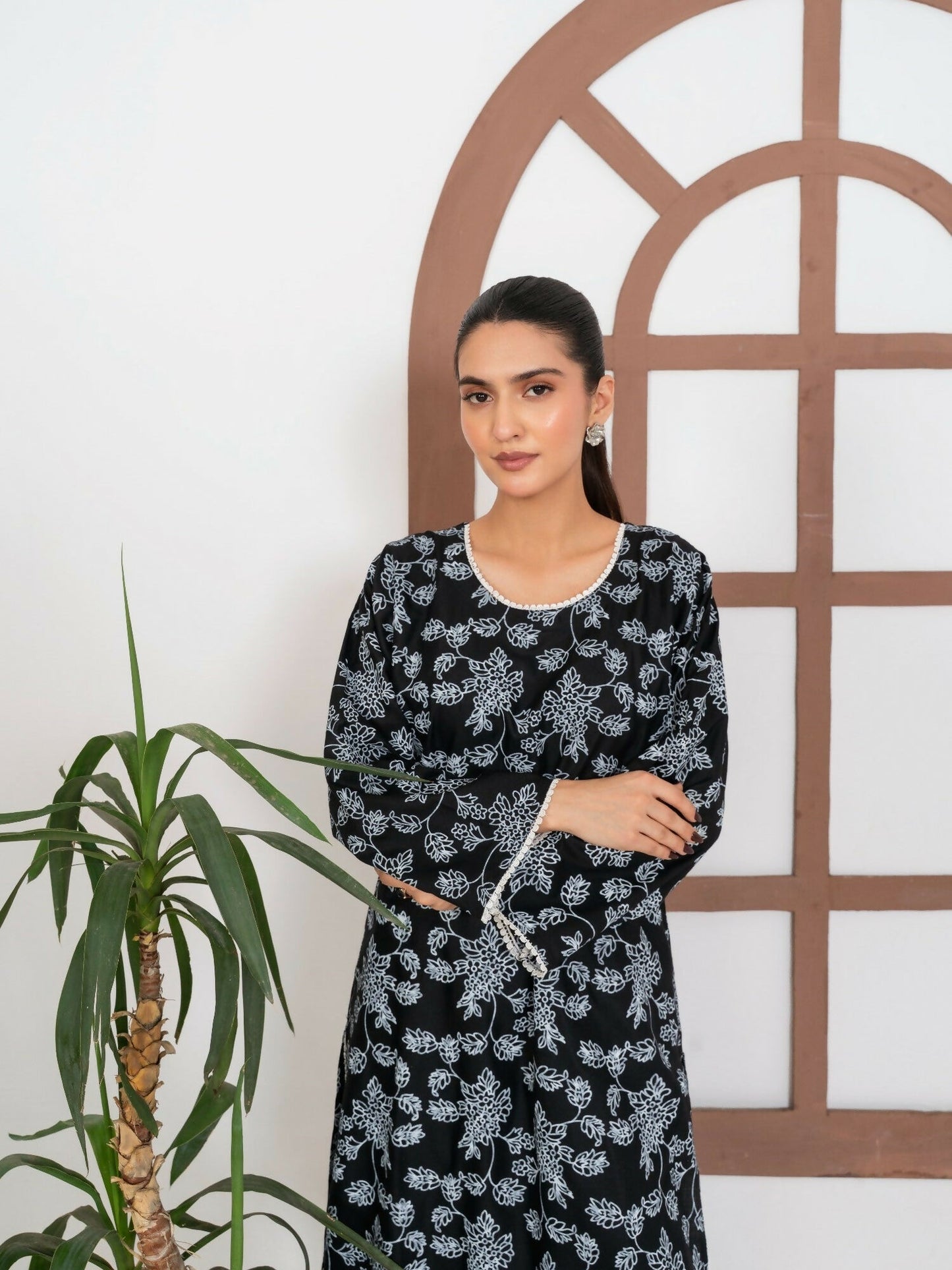 Stylish Collection Enchant Pret Linen Printed Co-Ord Set-Gulaab Black