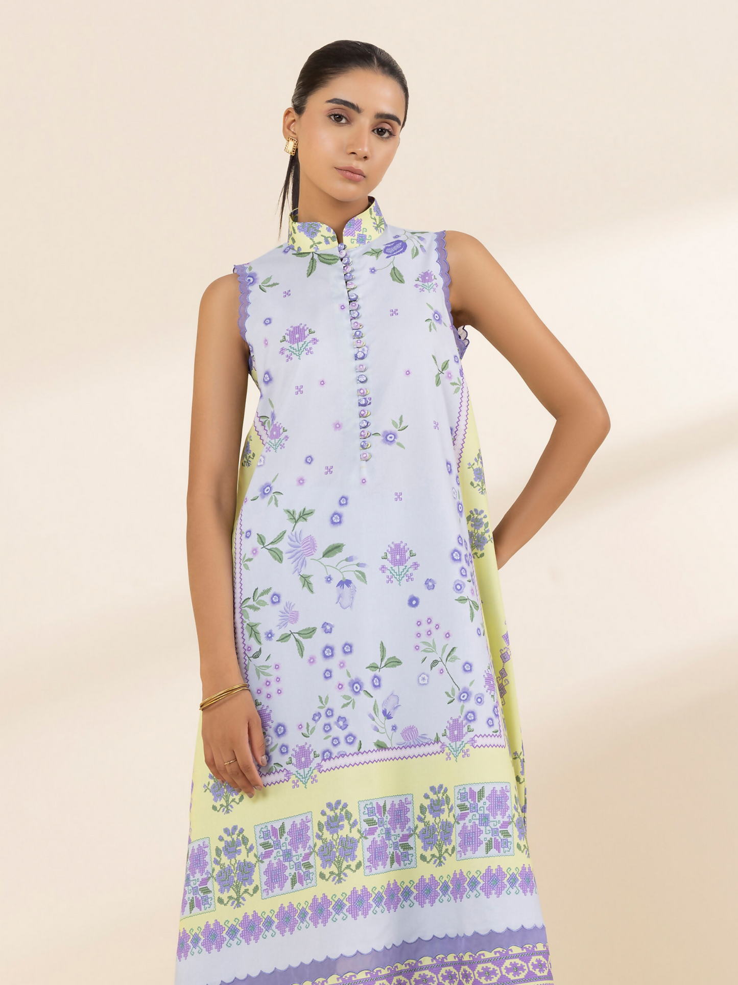 Sapphire Lawn Embroidered Unstitched 2-Piece Suit