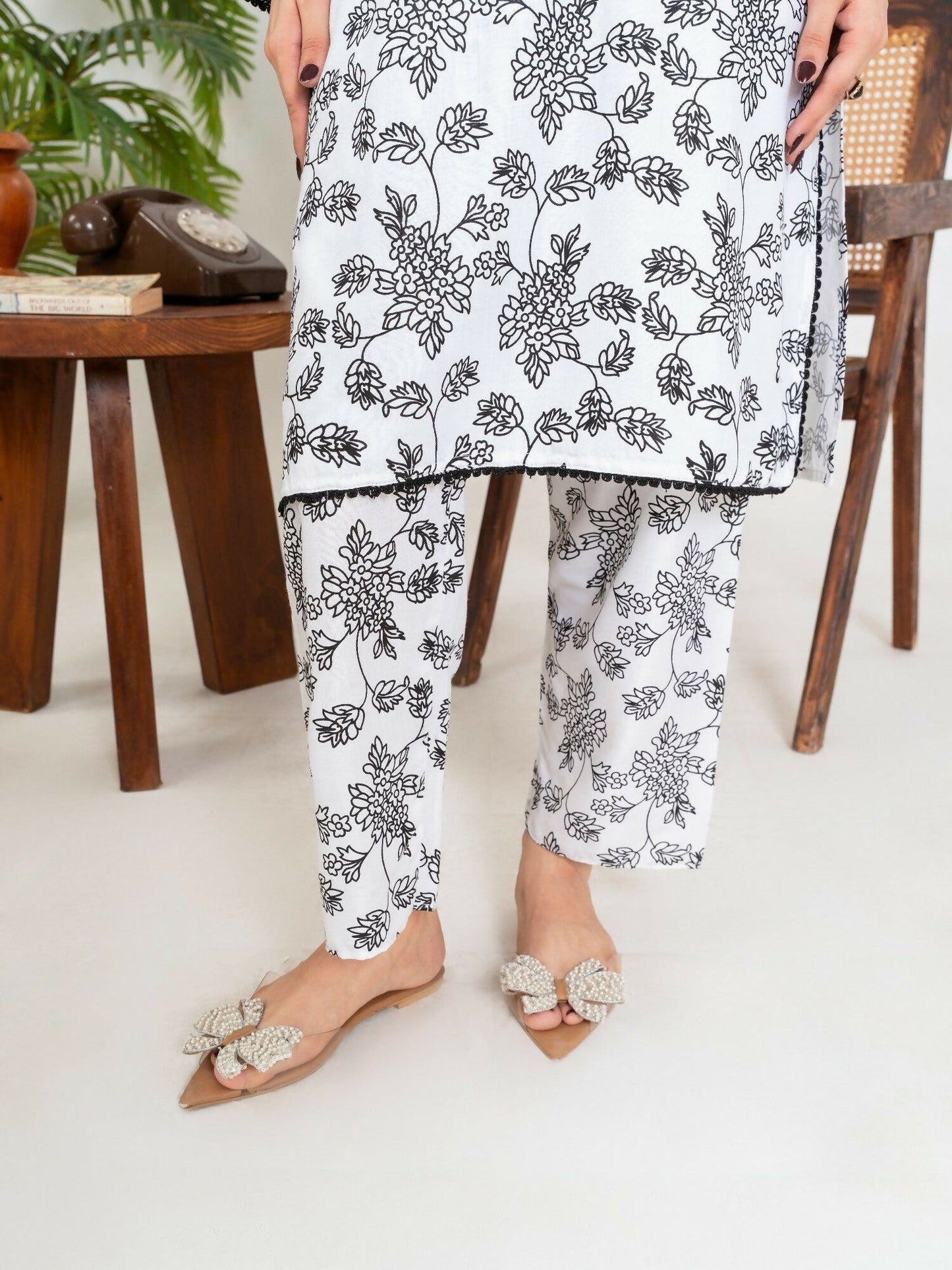 Stylish Collection Enchant Pret Linen Printed Co-Ord Set-Gulaab White