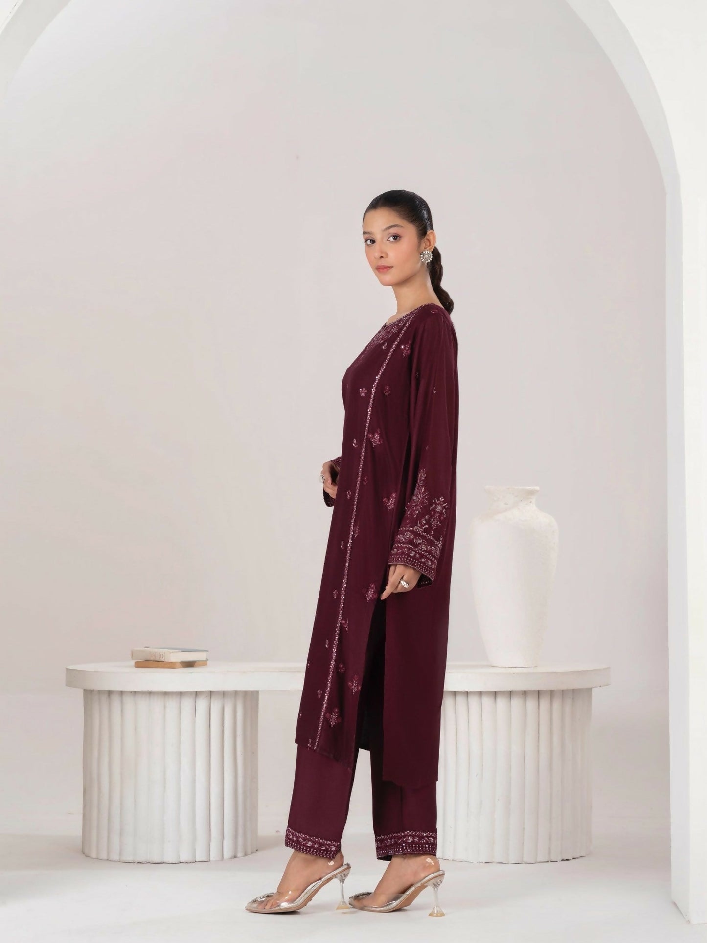 Stylish Collection Aaraish Linen Embroidered Stitched 2-Piece Suit-Lara