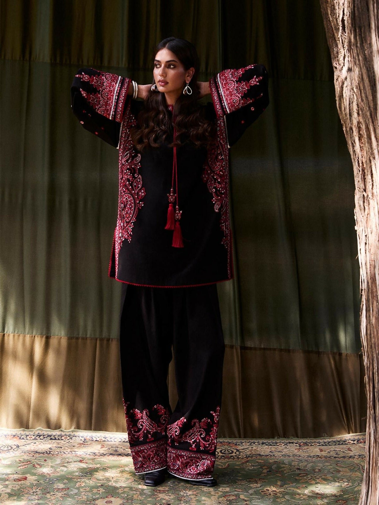 Jugnu By Hussain Rehar AW 25 - Edit I Karandi Embroidered Stitched 2-Piece Suit-Banhi