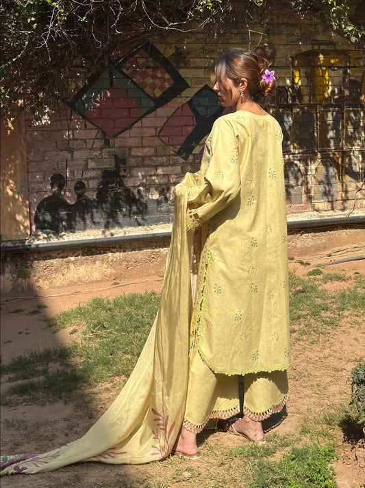 Lemon Sehrish Kanwal Festive Print'26 Lawn Embroidered Unstitched 3-Piece Suit-Zimal