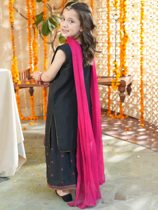 Panache Apparel Noore Eid Edit Sheesha Silk Embroidered Stitched Suit-Sia