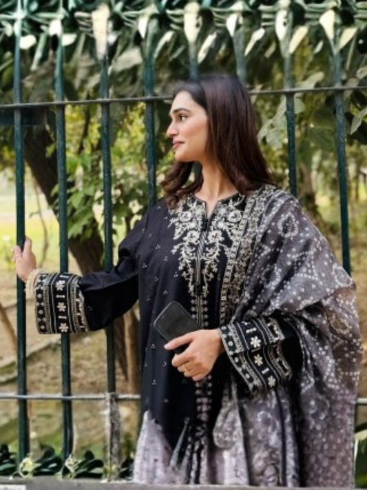 Siraphina Winter Cotton Embroidered Stitched 3-Piece Suit