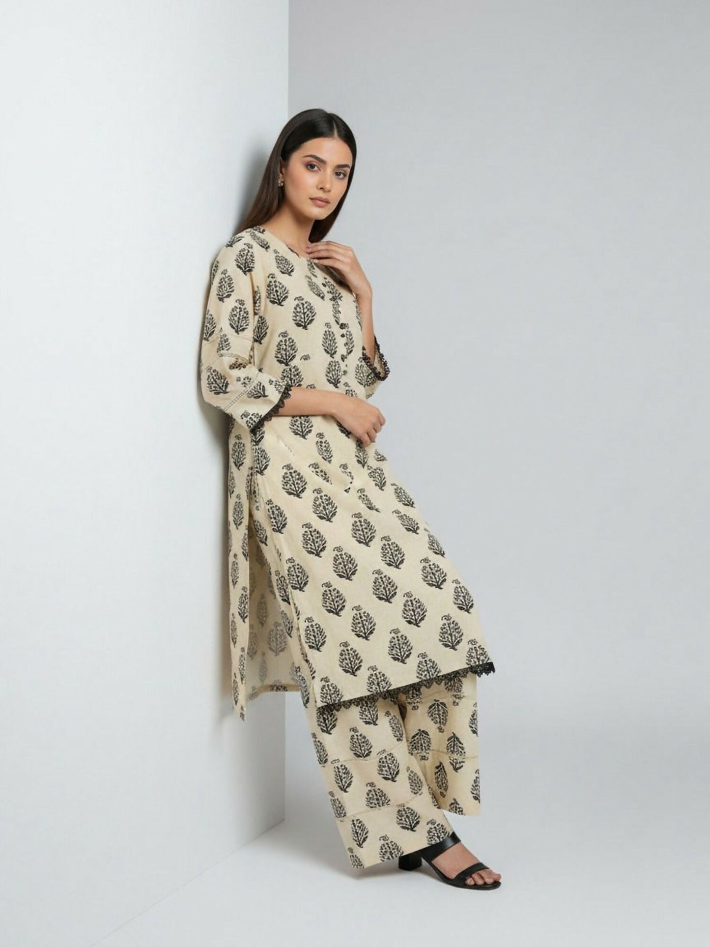 Tashu Khaddar Printed Stitched 2-Piece Suit-TG-139