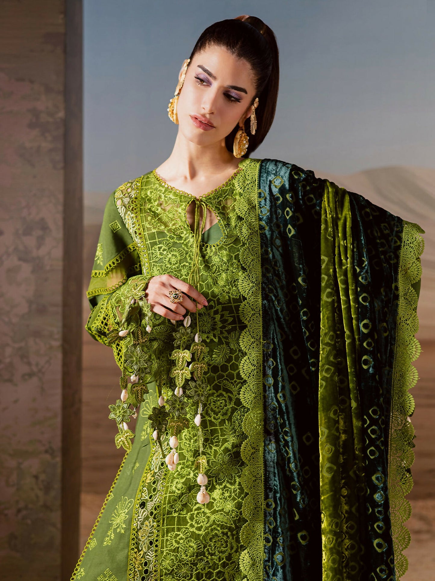 Mahnur Amelia Kotrai Embroidered Stitched 3-Piece Suit–CK-012