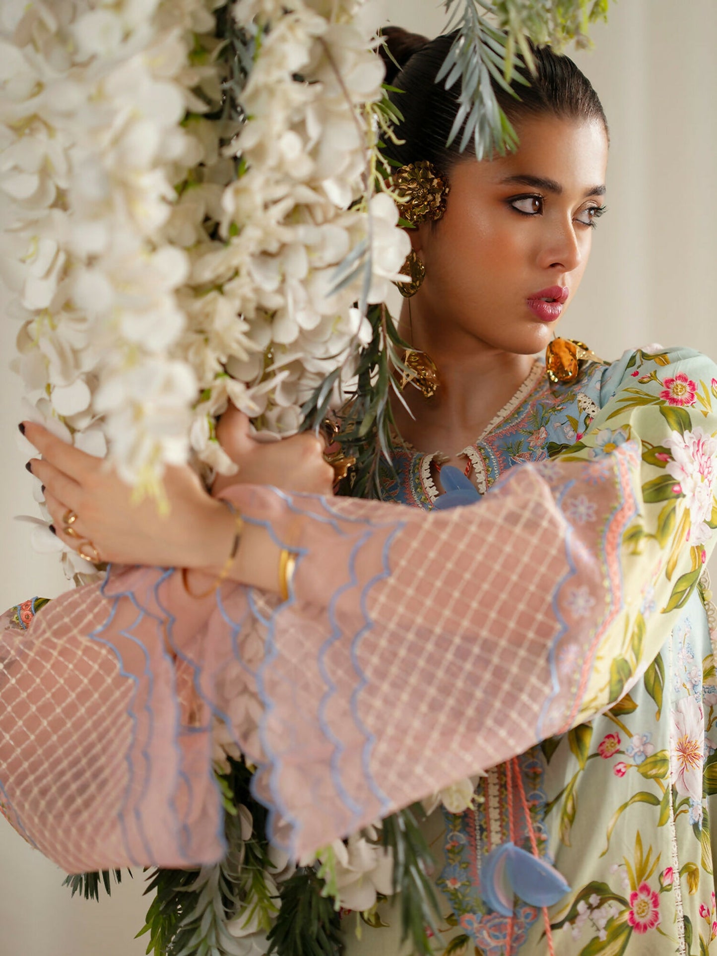 Binilyas Eres Bonita Viscose Embroidered Stitched 3-Piece Suit-1105-A