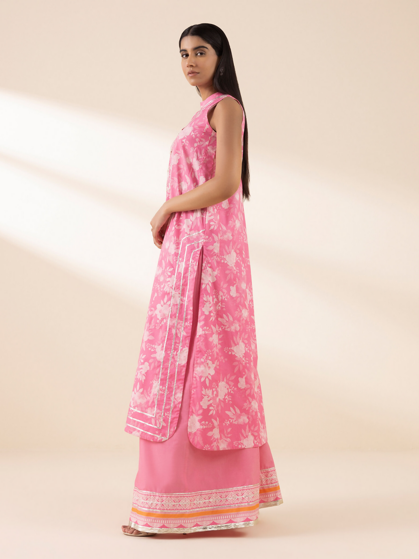 Sapphire Lawn Printed Unstitched 3-Piece Suit