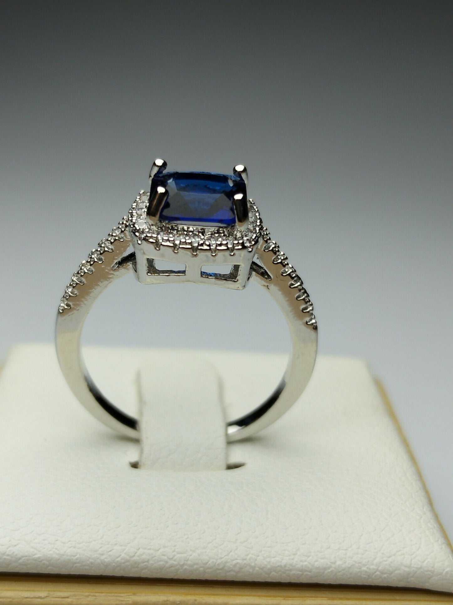 H&A Jewellery Silver Rhodium Plated Ring