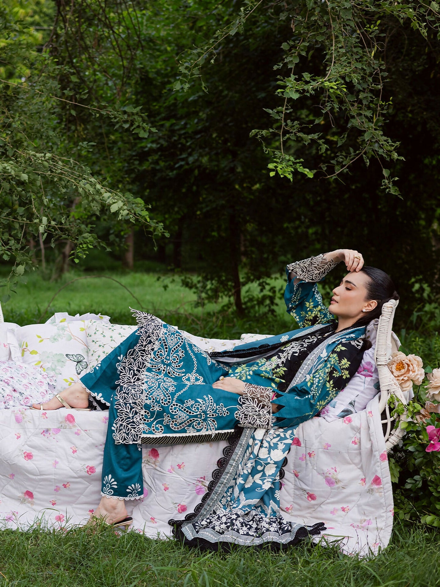 Mahnur Gardenia Khaddar Embroidered Unstitched 3-Piece Suit-GR-04
