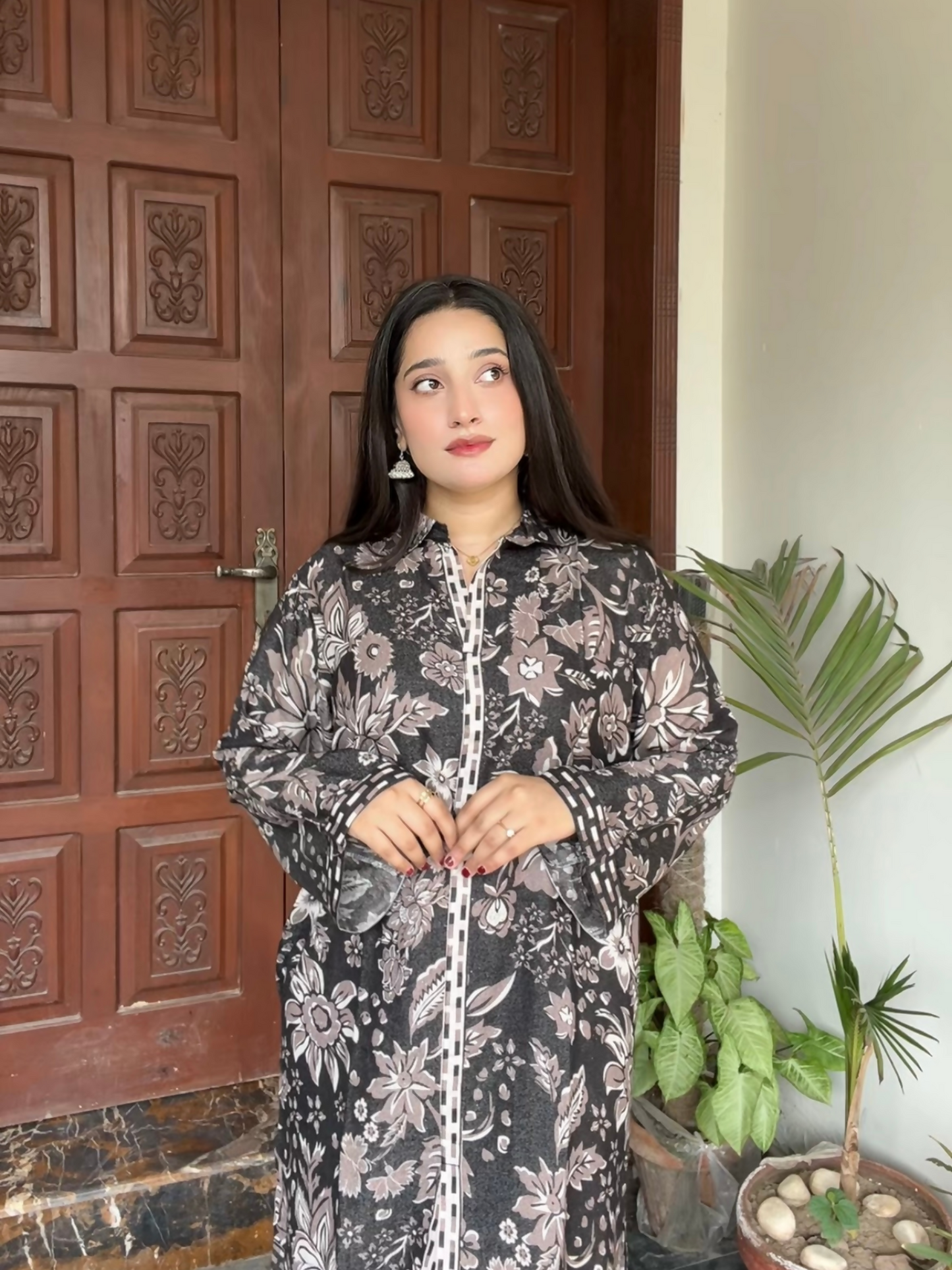 Bin Shaukat Khaddar Printed Stitched 2-Piece Suit