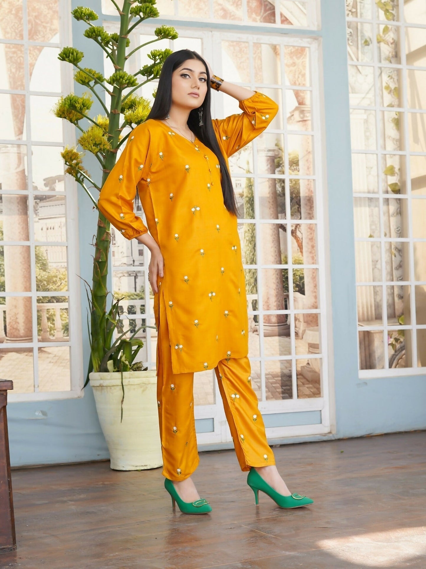 Stylish Collection Aaraish Linen Embroidered Co-Ord Set-Petal
