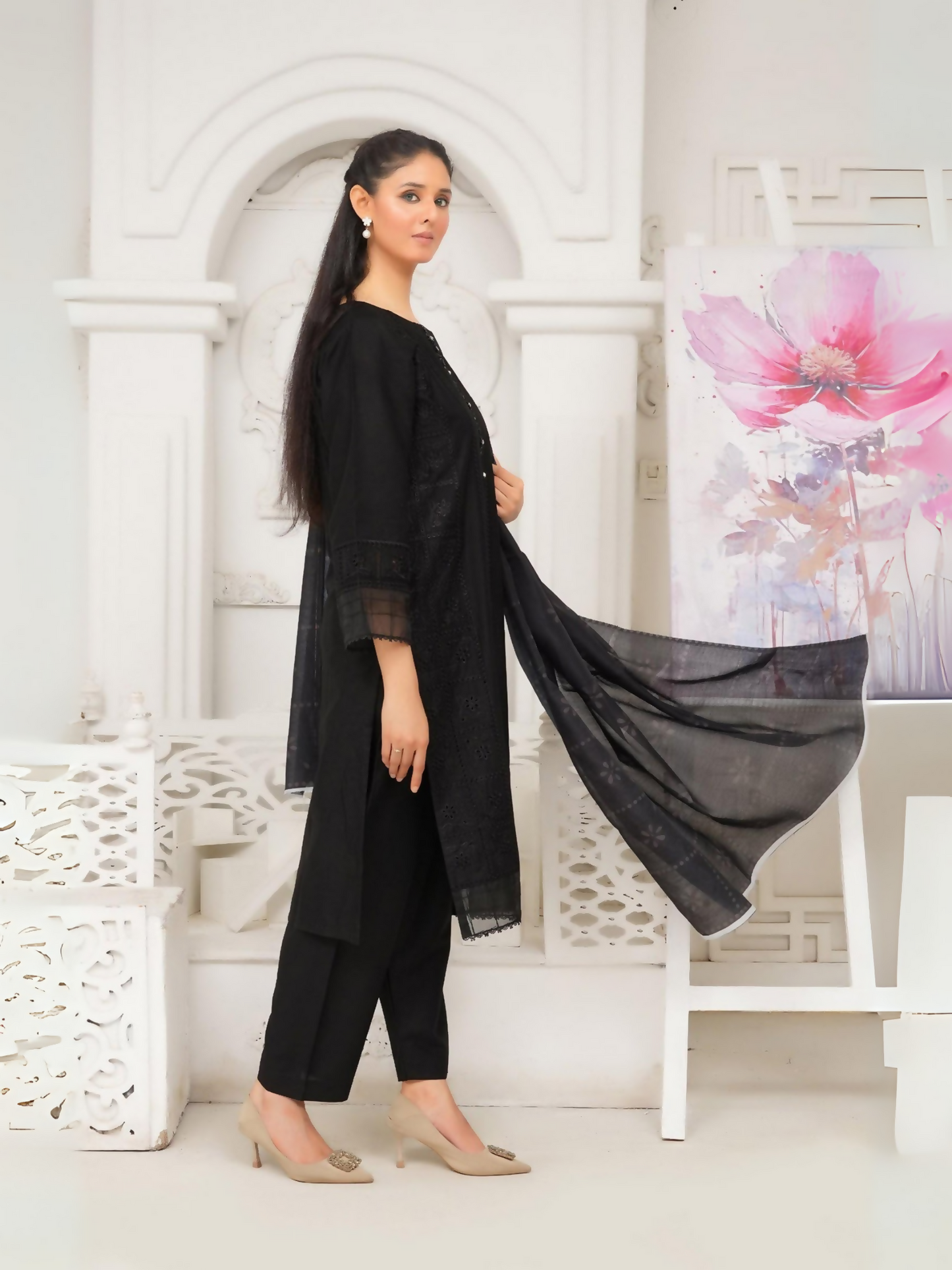 Siraphina Winter Cotton Embroidered Stitched 3-Piece Suit-Heer Noir