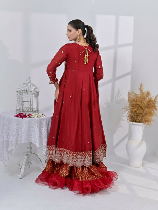 Ruby's Couture Chamak Dhamak Silk Embroidered Lehenga-Rung Reza