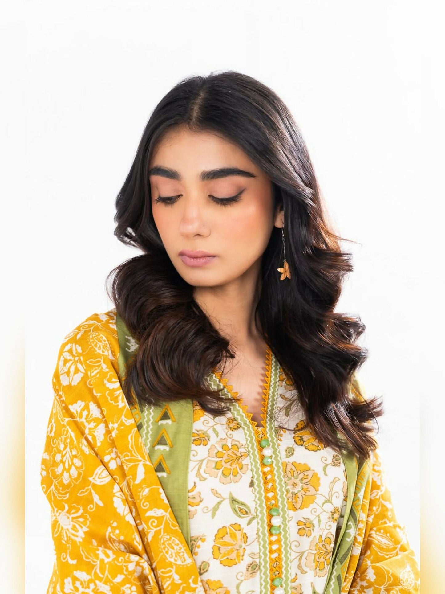 Alkaram Studio Khaddar Printed Unstitched 3-Piece Suit-FW-17.1-24-Off White