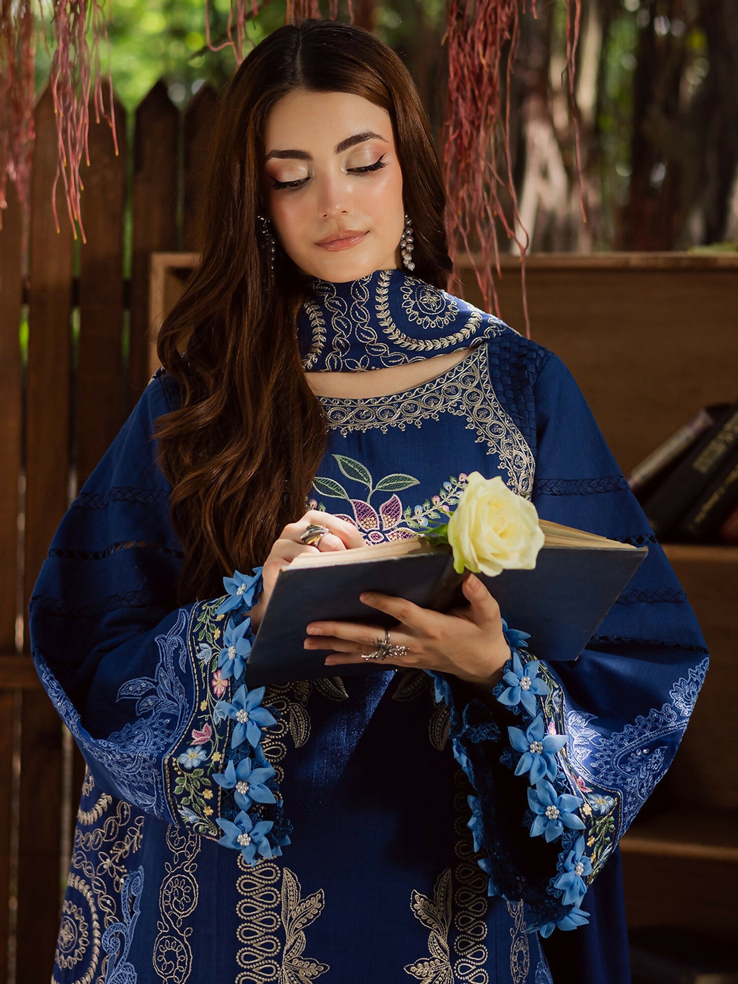 Parishay Winterwood Tales Khaddar Embroidered Stitched 3-Piece Suit-WW - 02