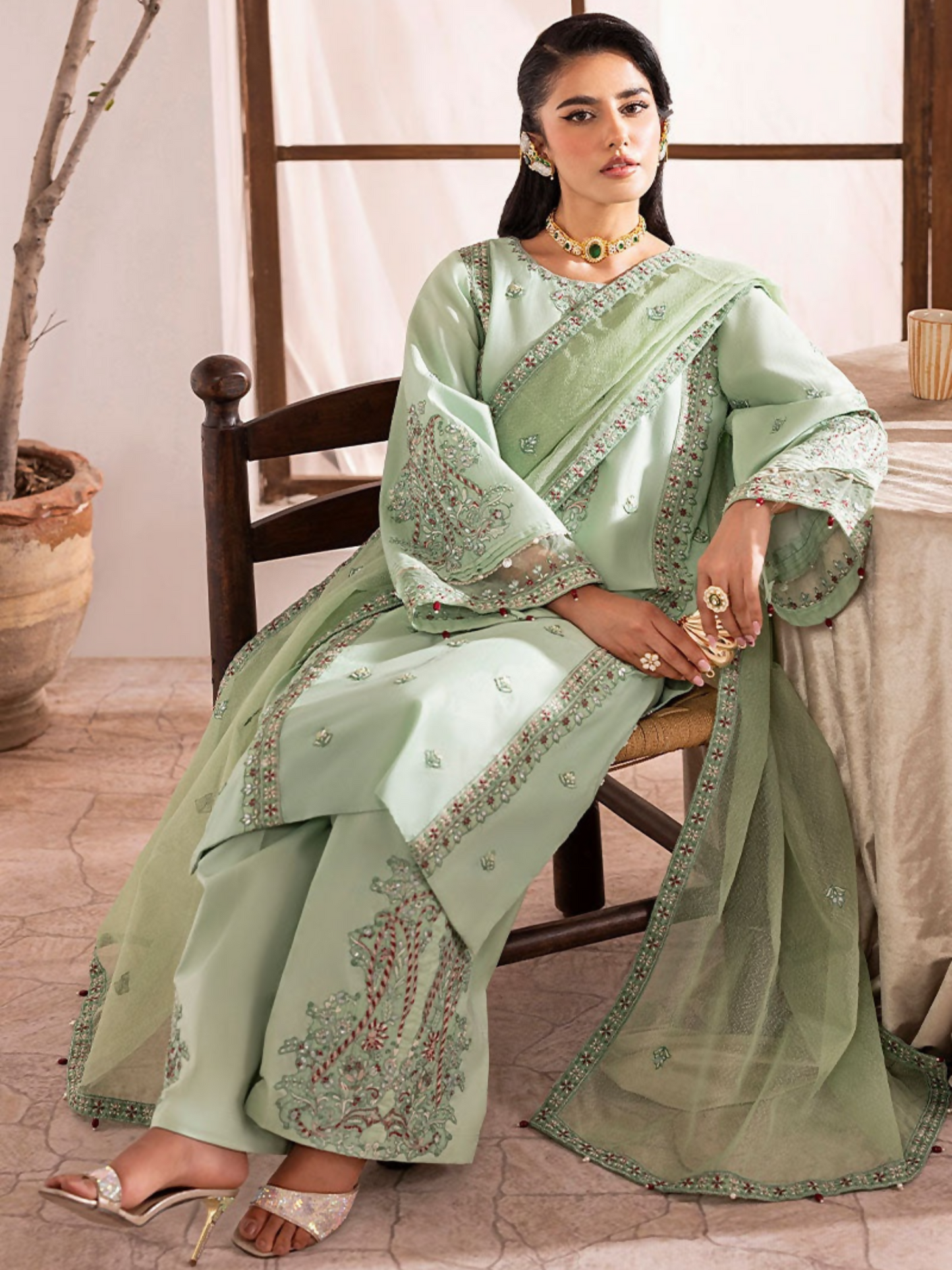 Shurooq L’amore Lawn Embroidered Stitched 3-Piece Suit-Evee