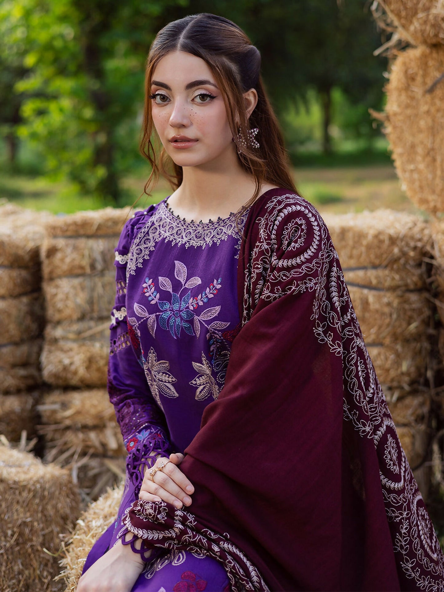 Parishay Winterwood Tales Khaddar Embroidered Stitched 3-Piece Suit-WW - 11