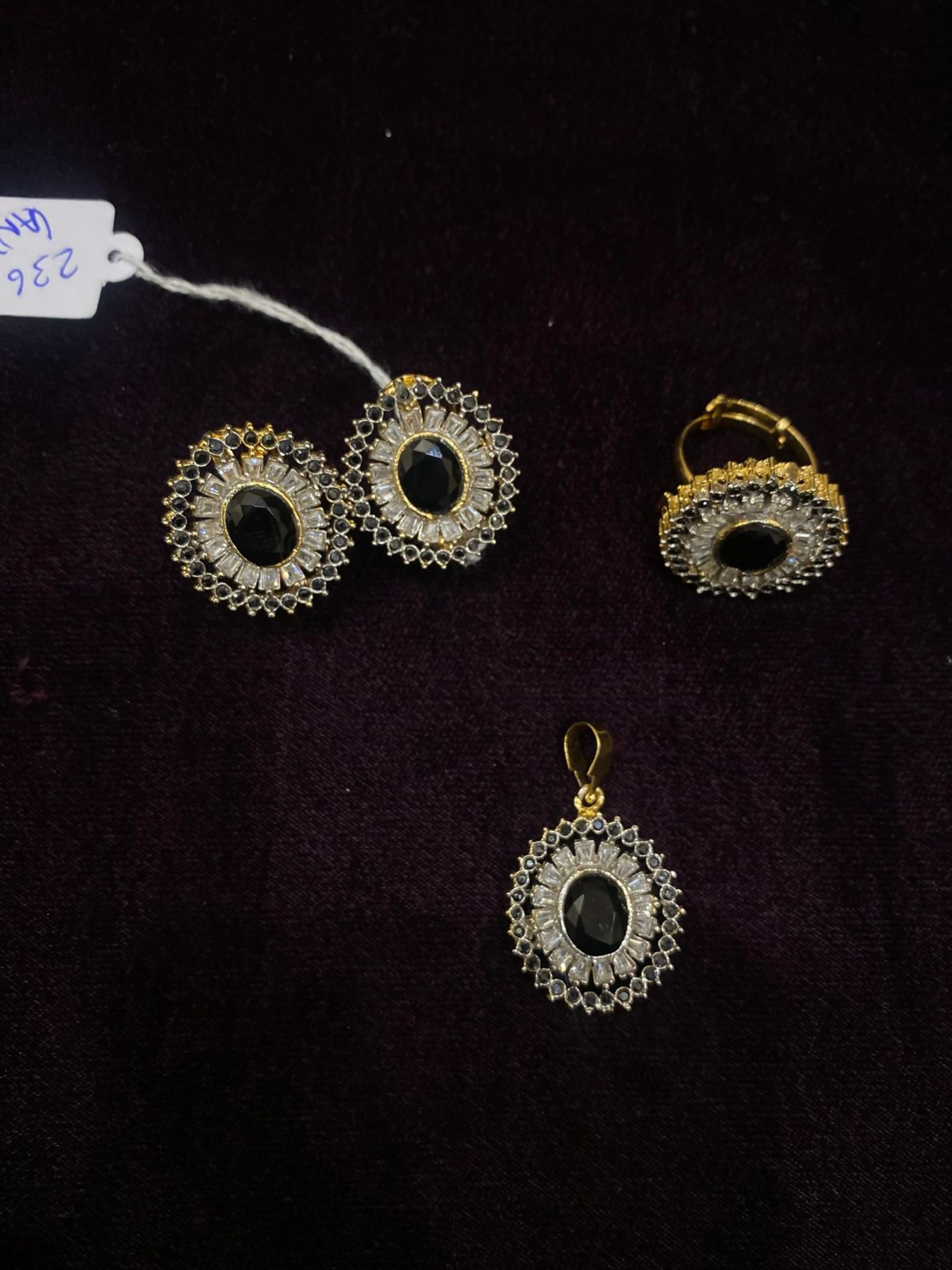 Fashion Hub by Noor Bilal - Gold Plated Set