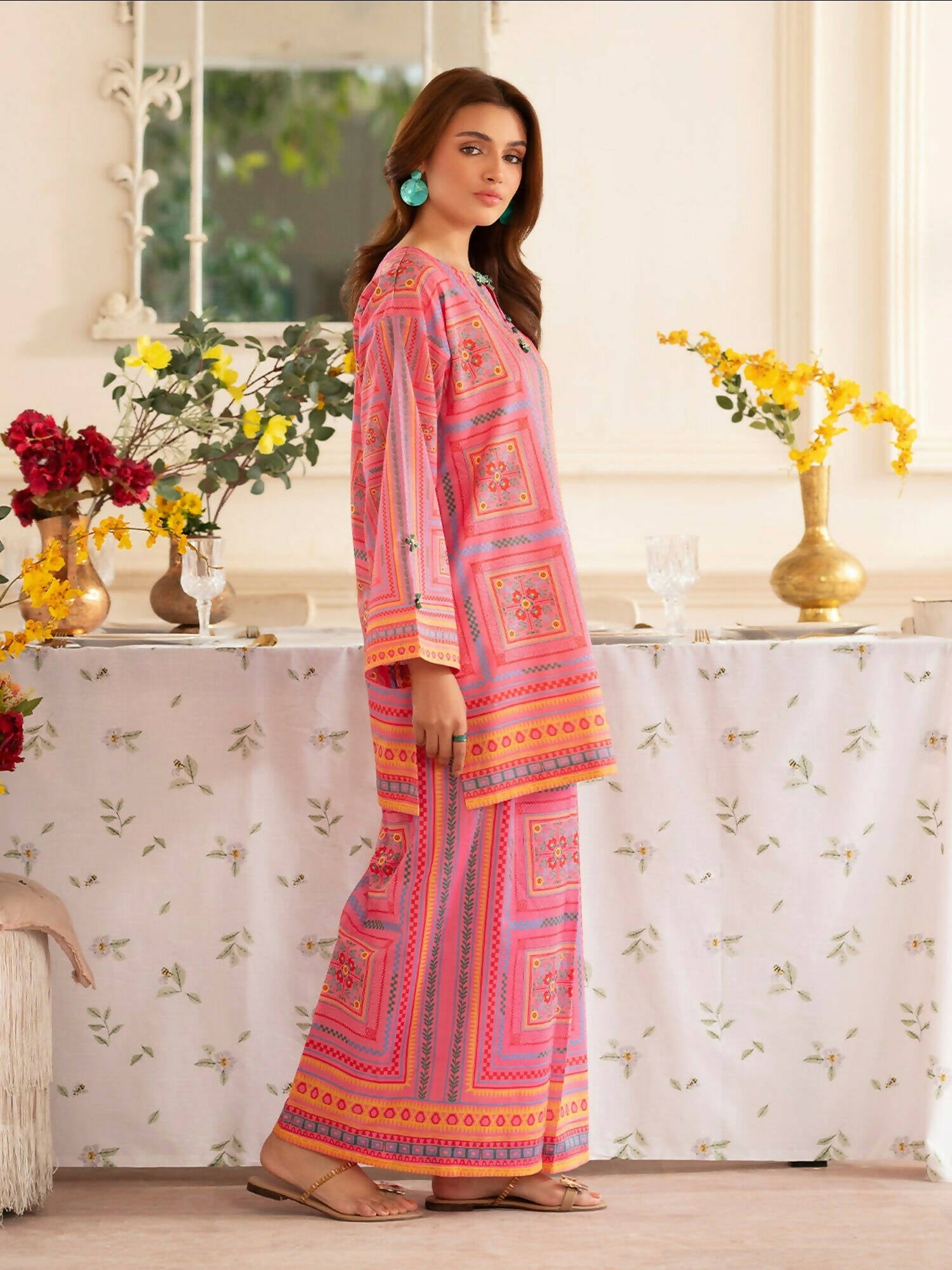 Mahnur Noir Lawn'26 Printed Co-Ord Set-N-01