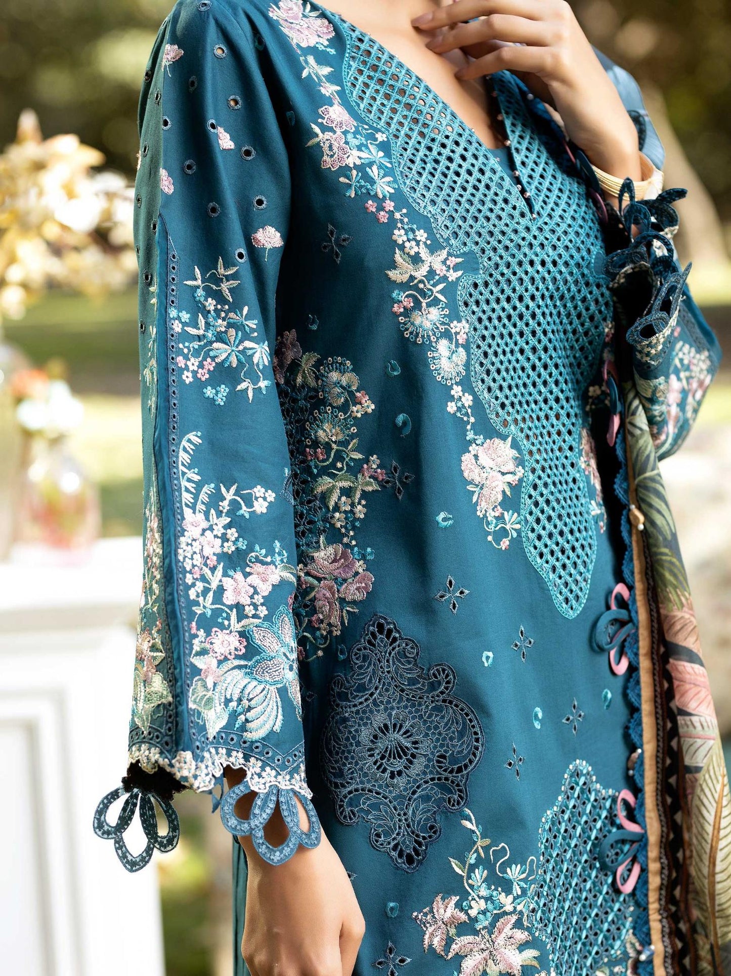 Blue Rabazka Lawn Embroidered Unstitched 3-Piece Suit-WUS-SV1-25-LUX-04