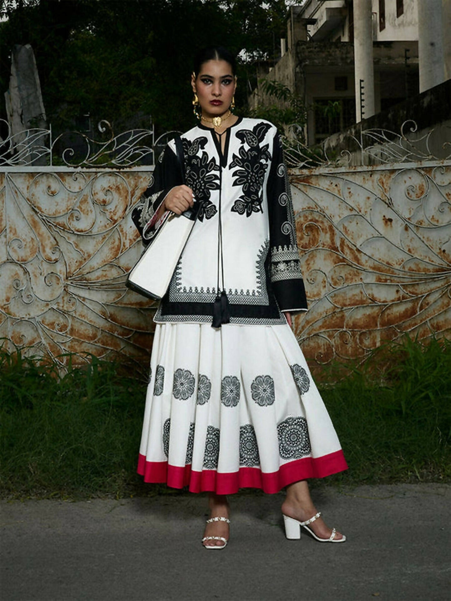 Jugnu By Hussain Rehar Mono'25 Cotton Embroidered Stitched 2-Piece Suit-Nayati