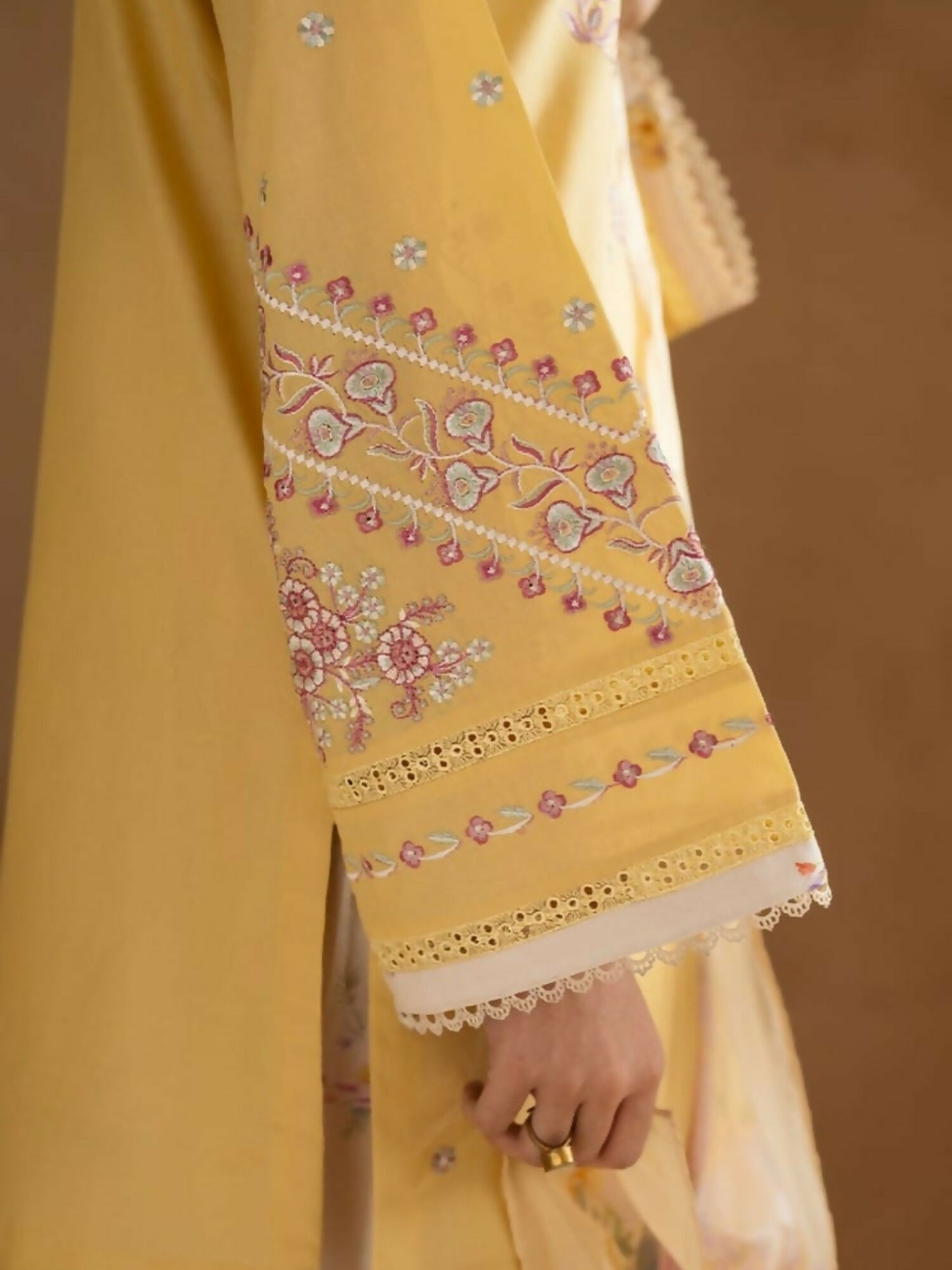 Zeephire Cotton Lawn Embroidered Stitched 3-Piece Suit-Zara