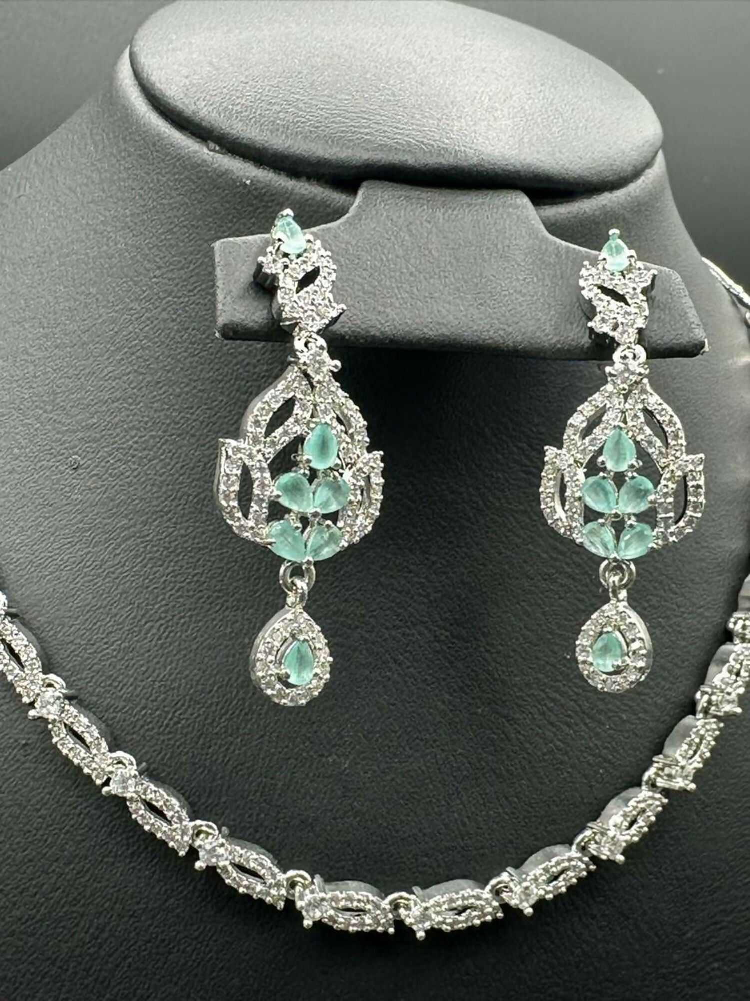 H&A Jewellery One Carat Silver Rhodium Plated Jewellery Set