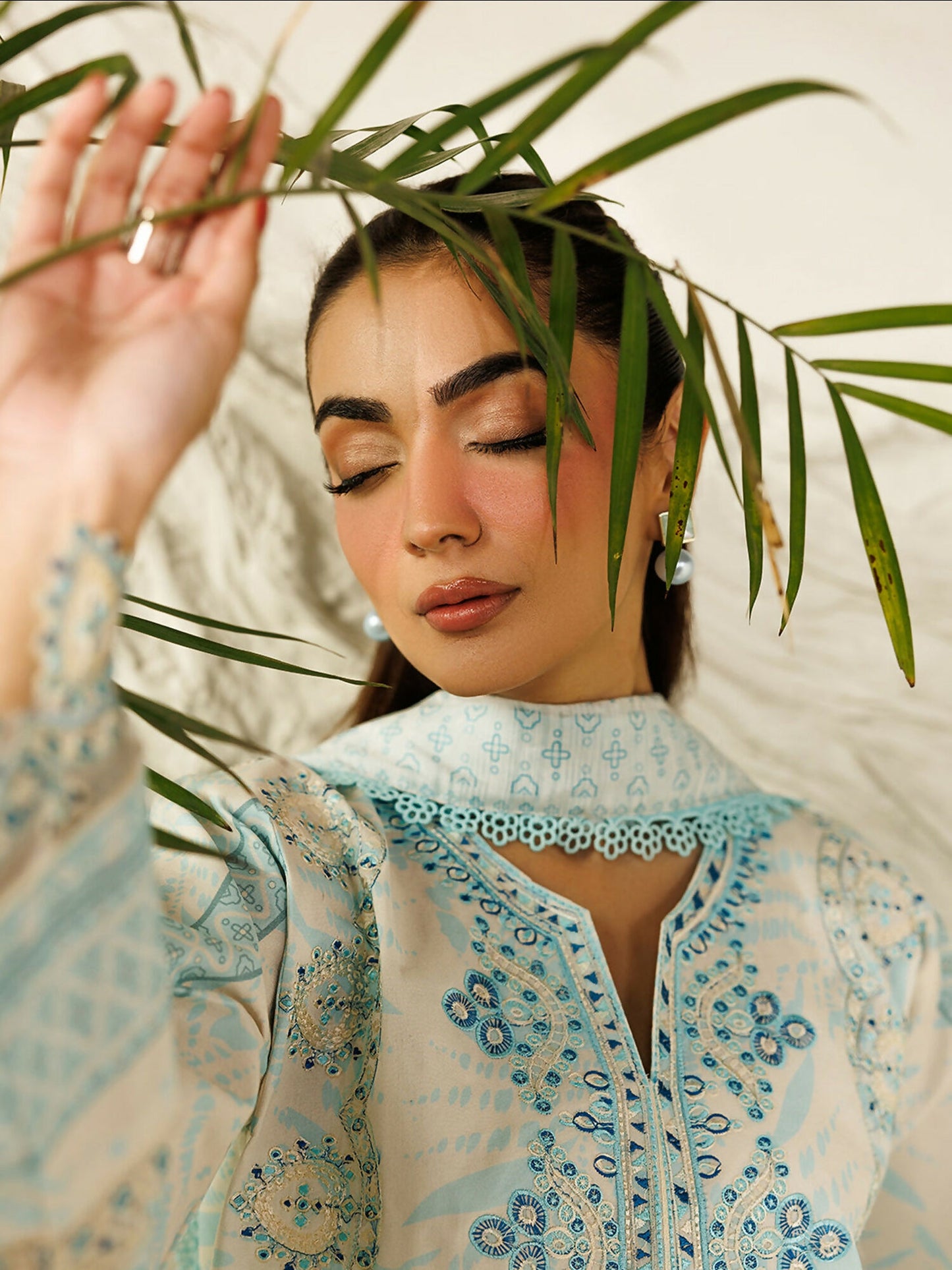 Mahnur Leila Lawn'26 Embroidered Stitched 3-Piece Suit-L-10