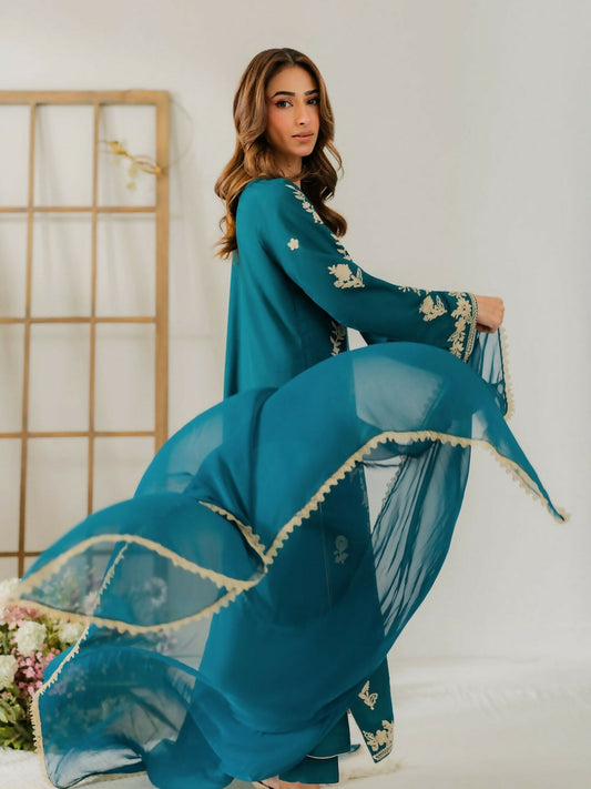 Zeephire Dhanak Embroidered Stitched 3-Piece Suit-Kawiya