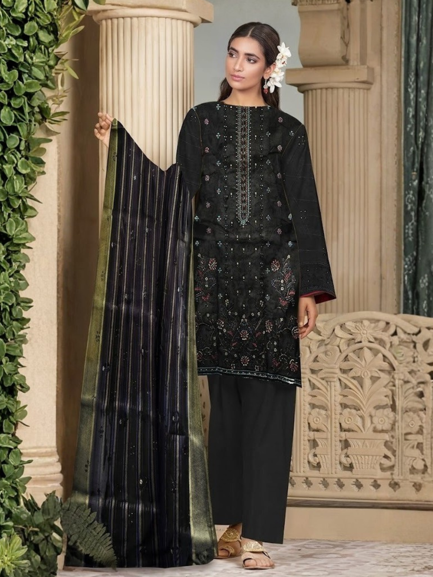 Bin Shaukat Noor e Chashm Vol 07 Lawn Embroidered Unstitched 3-Piece Suit-BGS-PMRS-D09