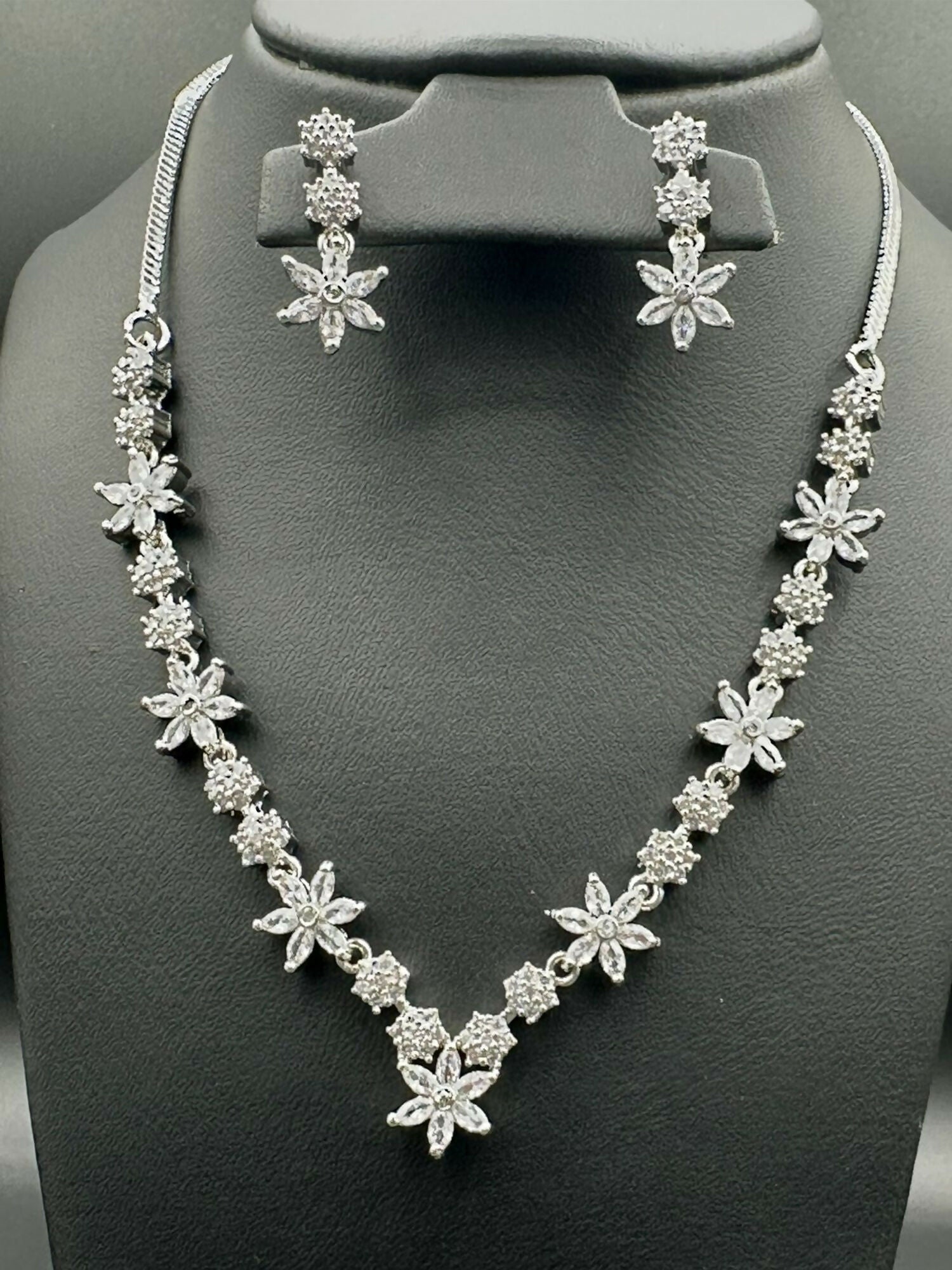 H&A Jewellery One Carat Silver Rhodium Plated Jewellery Set
