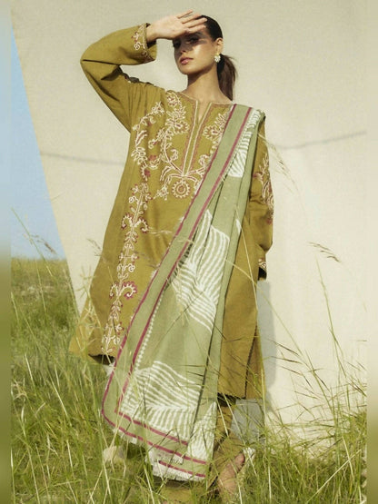 Zara Shahjahan Coco Khaddar Embroidered Unstitched-3-Piece-Suit-CZW24 - 5A