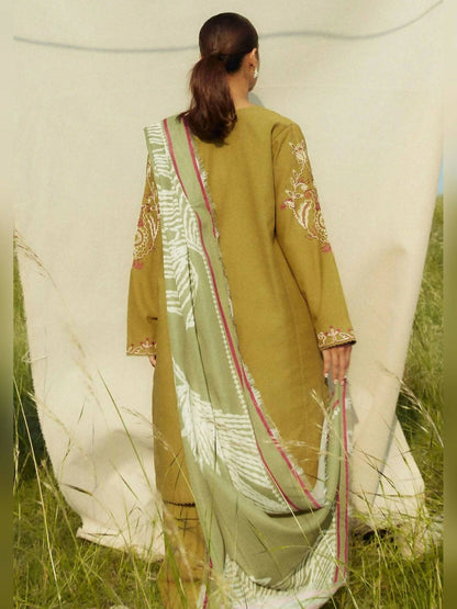 Zara Shahjahan Coco Khaddar Embroidered Unstitched-3-Piece-Suit-CZW24 - 5A
