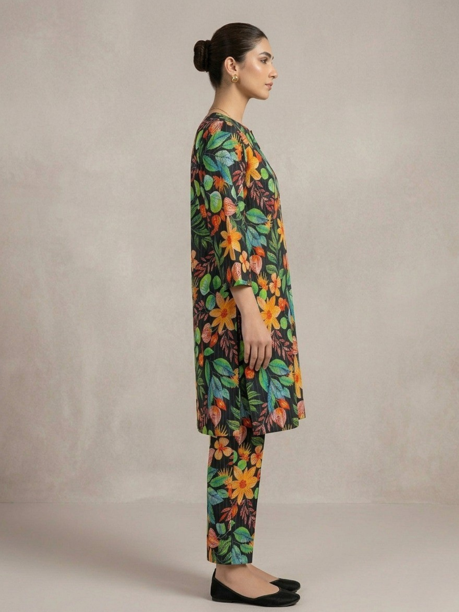 Black Bin Shaukat Lawn Printed Unstitched 2-Piece Suit