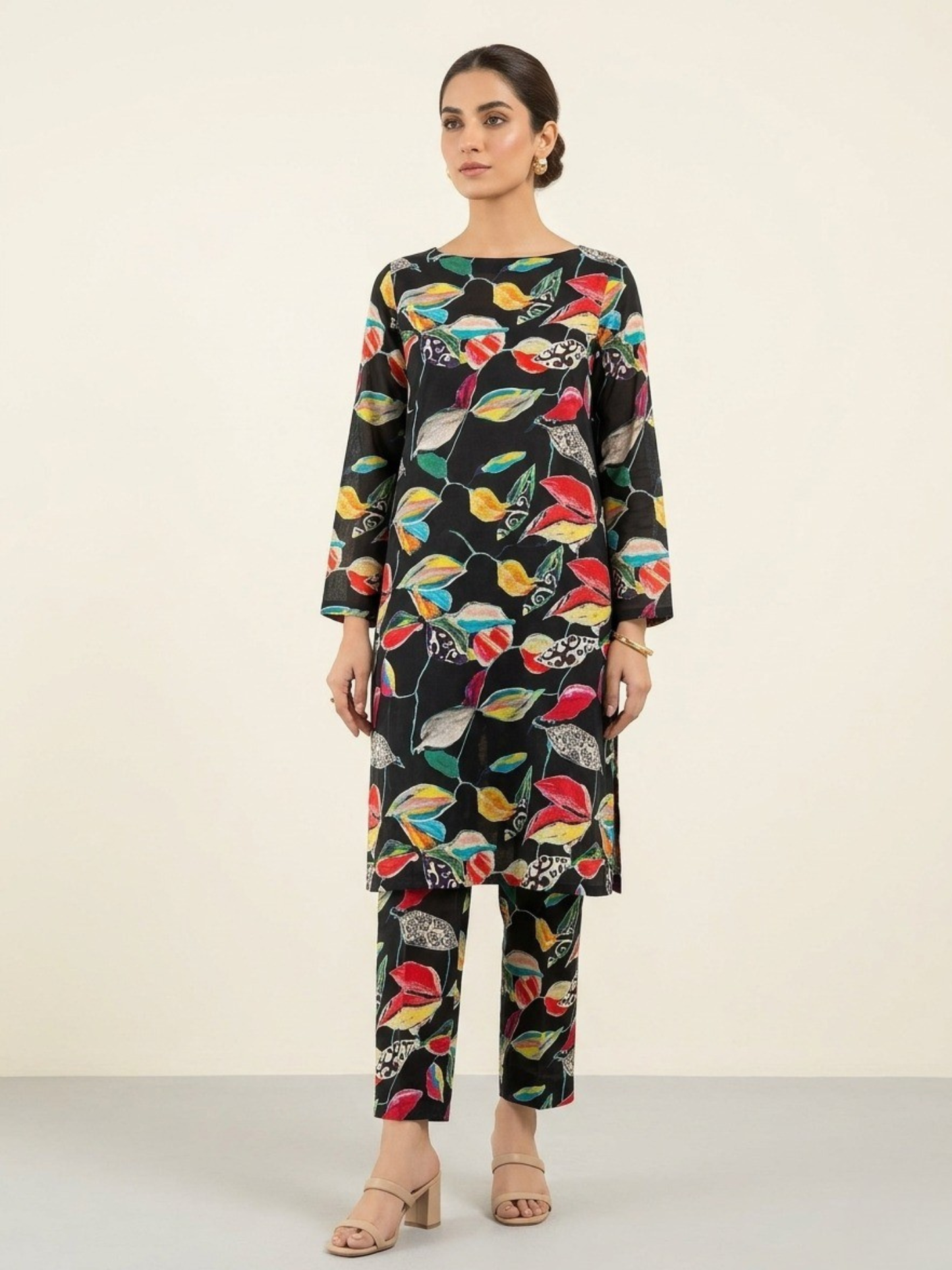 Black Bin Shaukat Lawn Printed Unstitched 2-Piece Suit