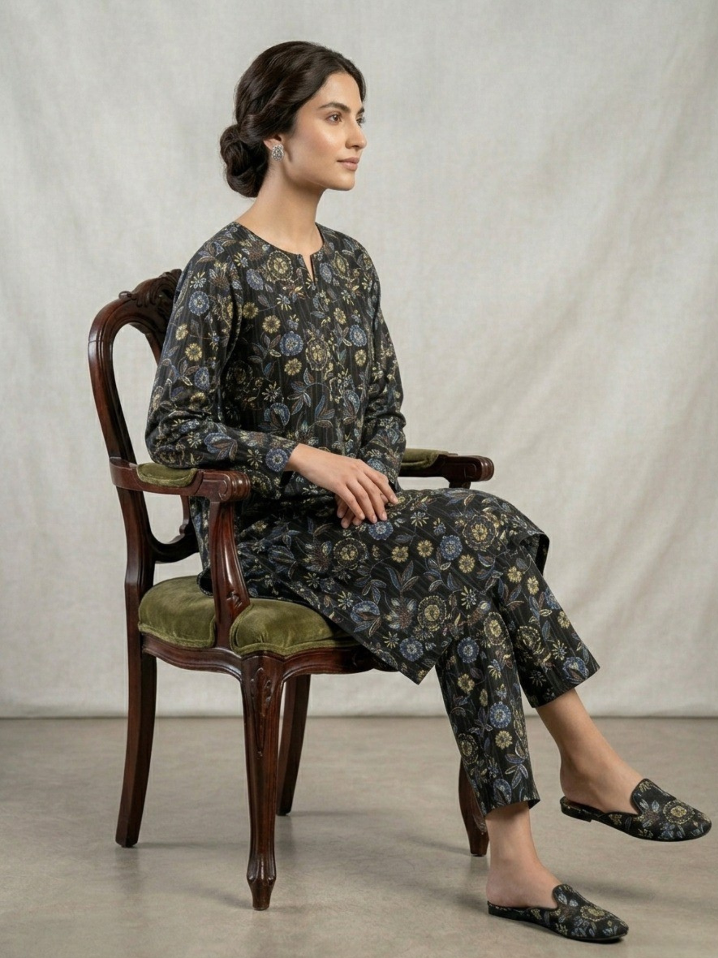 Black Bin Shaukat Lawn Printed Unstitched 2-Piece Suit