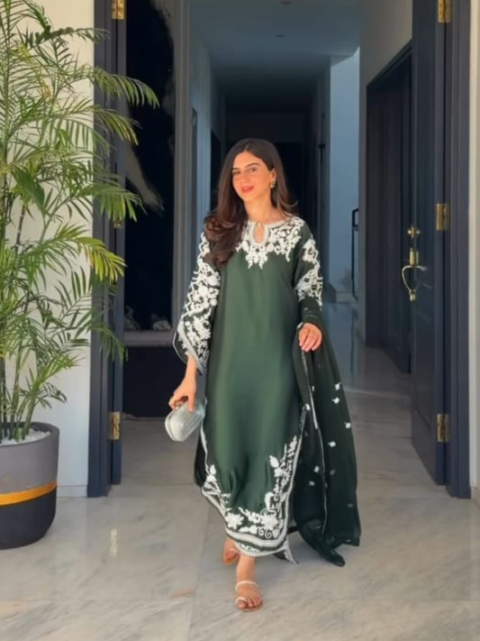 Green Savarna Silk Embroidered Stitched 3-Piece Suit