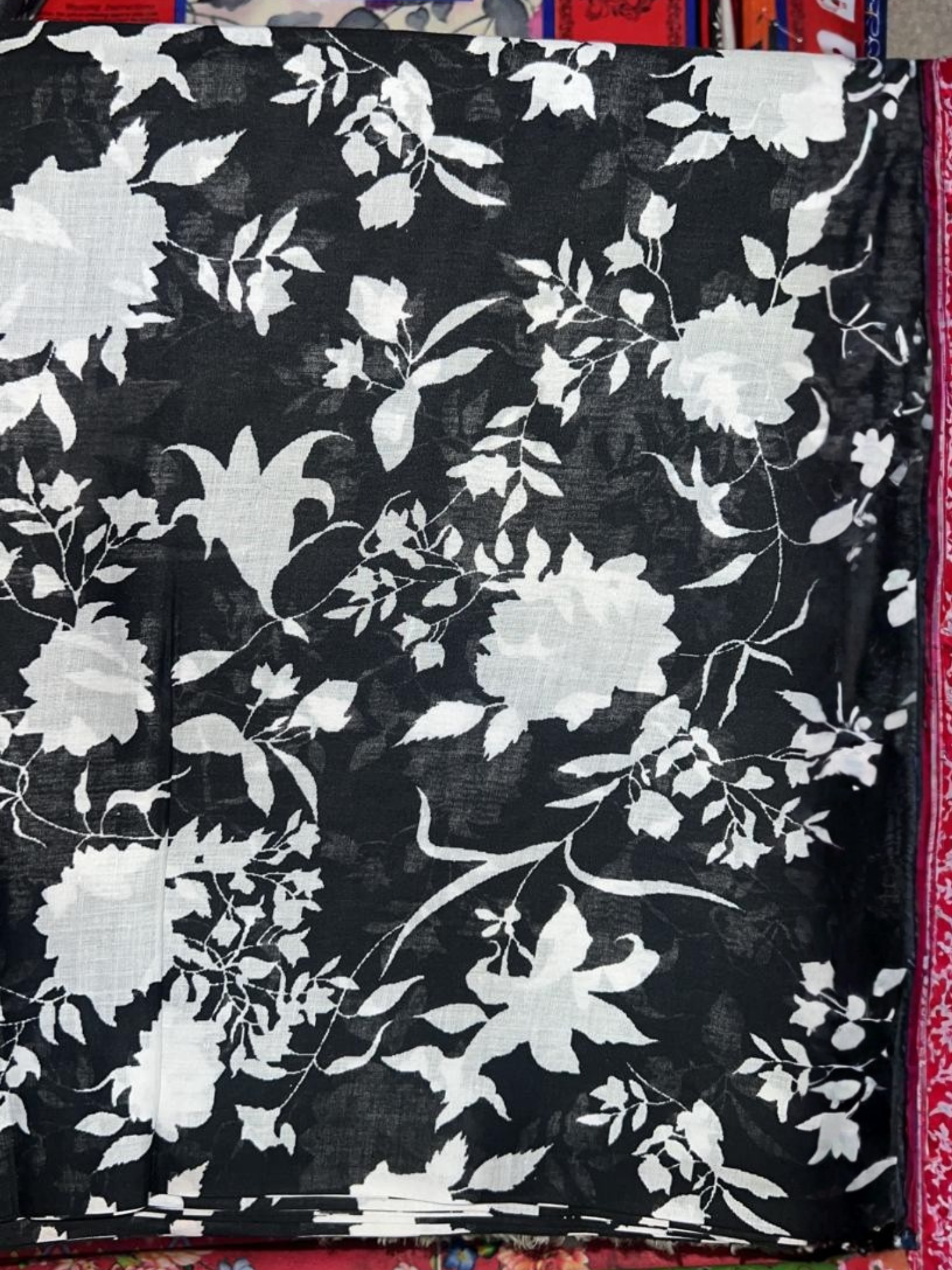 Black Bin Shaukat Lawn Printed Unstitched 2-Piece Suit